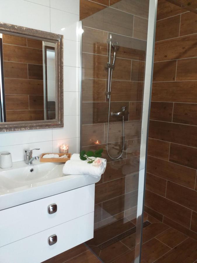 Monato Bed and Breakfast Poprad Exteriör bild