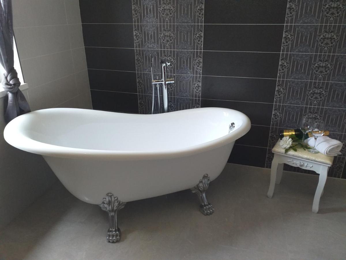 Monato Bed and Breakfast Poprad Exteriör bild