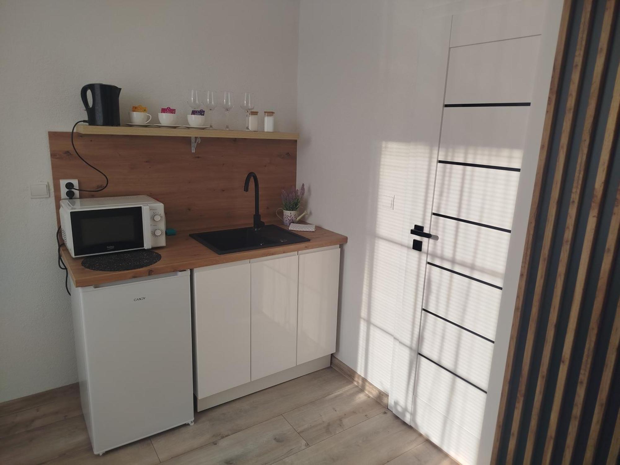 Monato Bed and Breakfast Poprad Exteriör bild
